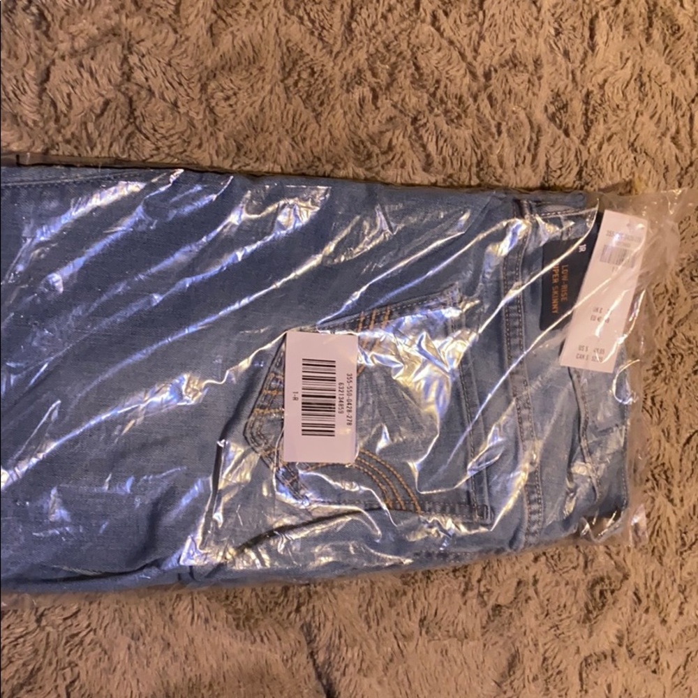 Hollister women’s skinny jeans